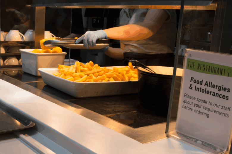 Umgang mit Allergien in Küchen und Kantinen der Gemeinschaftsverpflegung
