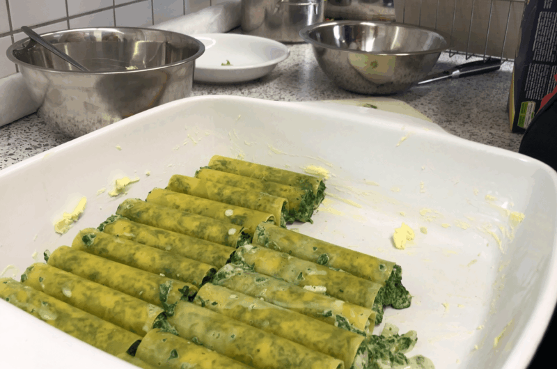 Aus dem Kinder-Kochkurs: Rezept für Cannelloni mit Spinat-Ricottafüllung 