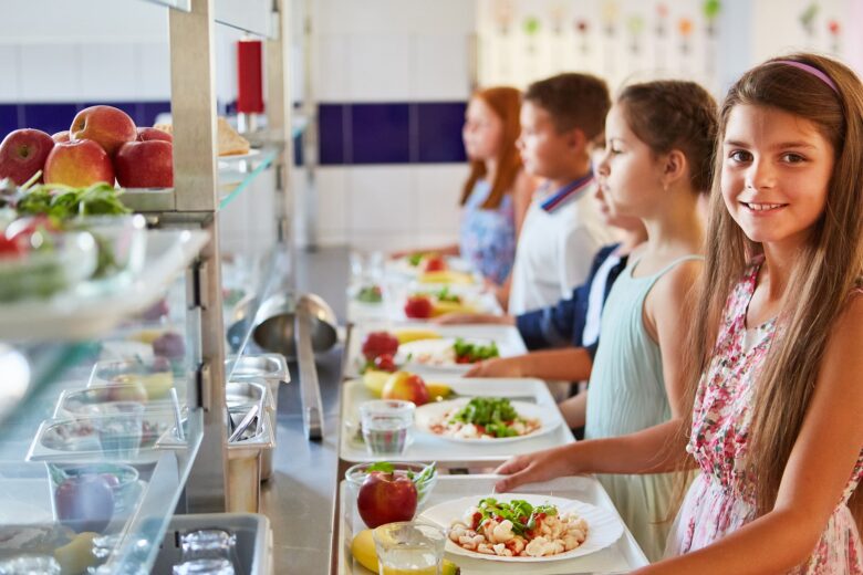 Wie du Achtsamkeit in Kita und Schulen integrieren und das Wohlbefinden der Kinder steigern kannst