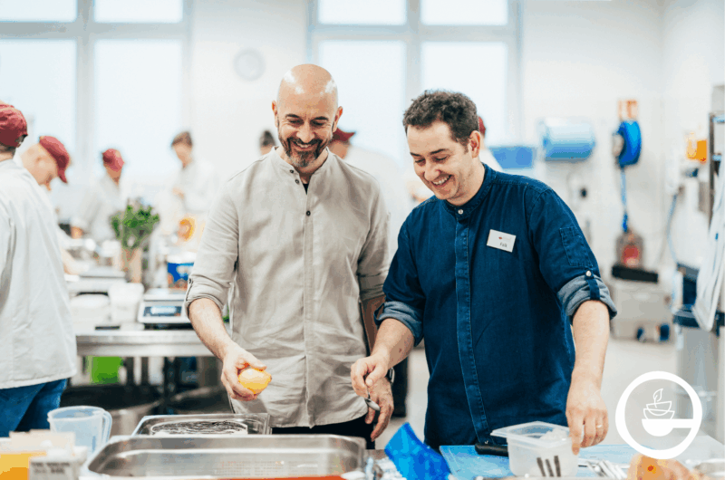 Coaching für Küchenteams: Wie Großküchen und Kantinen vom Netzwerk essen&ernähren profitieren